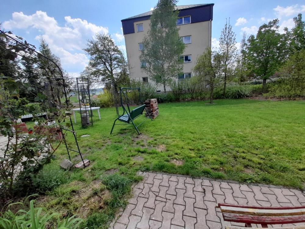 Groundfloor Retro Vintage Bezbarierovy V Rodisti Karel Capek Rur Robot V Blizkosti Krkonos Pro Milovniky Cyklistiky Vintage Non-Barier Accomodation Near Mountain For Bicycle, Jw Apartment Male Svatonovice ภายนอก รูปภาพ