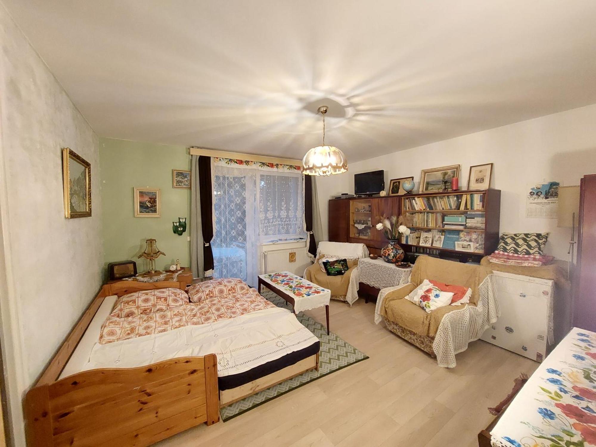 Groundfloor Retro Vintage Bezbarierovy V Rodisti Karel Capek Rur Robot V Blizkosti Krkonos Pro Milovniky Cyklistiky Vintage Non-Barier Accomodation Near Mountain For Bicycle, Jw Apartment Male Svatonovice ภายนอก รูปภาพ